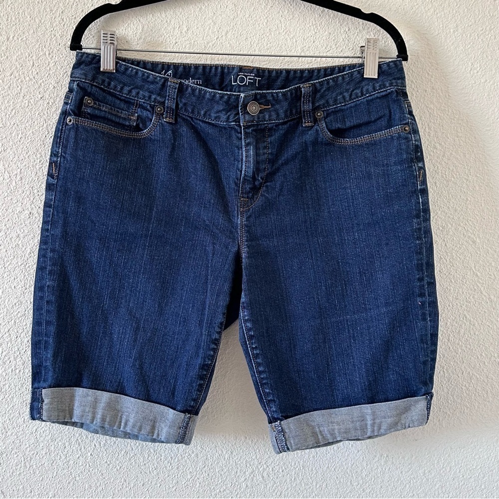 LOFT Women’s Modern Denim Shorts 10 Blue 9” Inseam Summer Vacation Casual